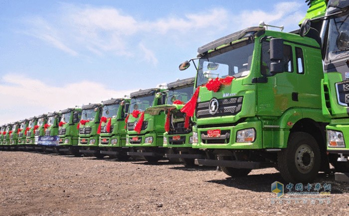 50臺搭載濰柴國六黃金動(dòng)力總成的渣土車(chē)交付