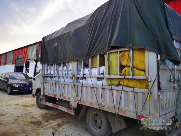 弘康舉報，駐馬店市市場(chǎng)監督管理局嚴查，雙方共同努力凈化車(chē)用尿素市場(chǎng)