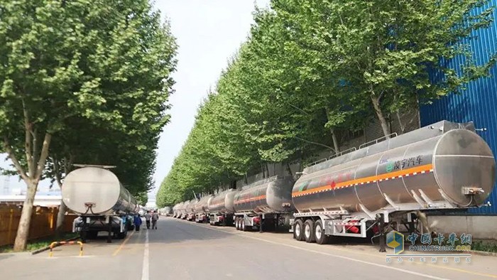 鋁合金罐車(chē)會(huì )完全替代鋼罐車(chē)嗎