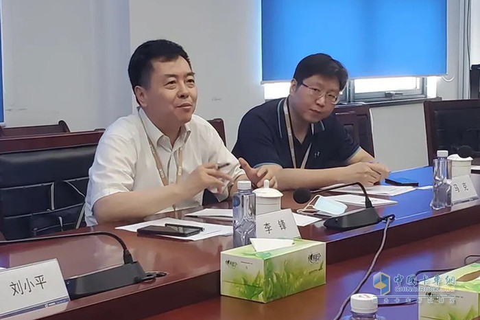 江蘇省工業(yè)和信息化廳副廳長(cháng)李鋒