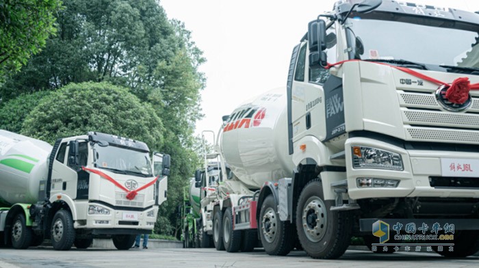 參觀(guān)展車(chē)