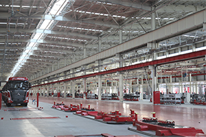 被稱(chēng)為超級智造“配送員”的AGV，都有哪些“拿手絕活”？三一重卡定制AGV帶你來(lái)了解