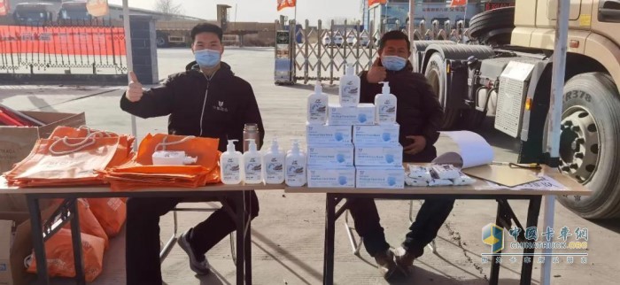 聯(lián)合卡車(chē)攜手經(jīng)銷(xiāo)商積極行動(dòng)起來(lái)