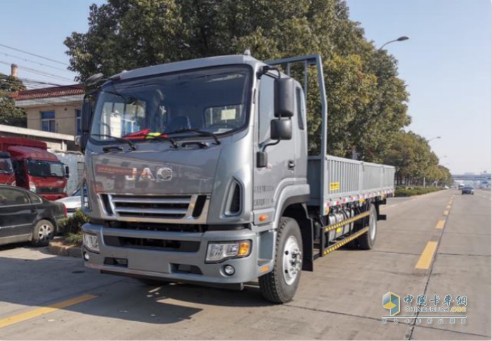 江淮德沃斯大金牛滿(mǎn)足用戶(hù)的多種需求