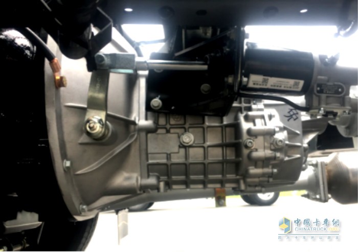 江淮駿鈴D25長(cháng)效性能版身輕如燕