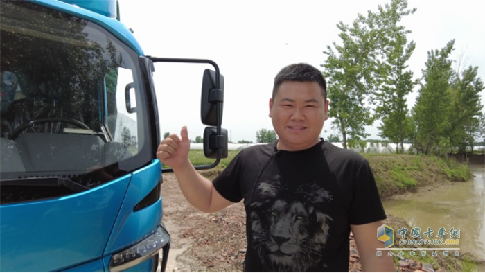 飛碟汽車(chē) W5輕卡