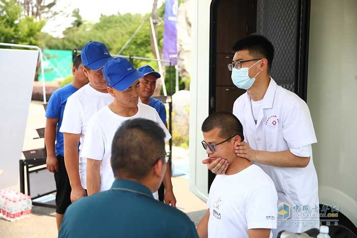 飛碟汽車(chē)我是卡車(chē)人大賽