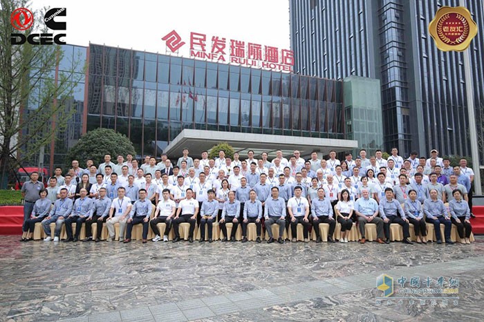 東風(fēng)康明斯,發(fā)動(dòng)機