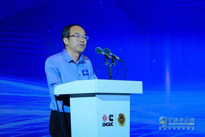 東風(fēng)康明斯,發(fā)動(dòng)機