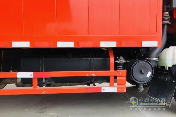 慶鈴五十鈴   載貨車(chē)KV100