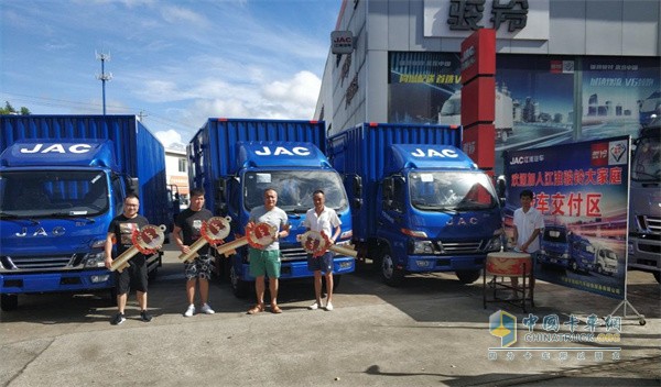 江淮輕卡 駿鈴載貨車(chē)