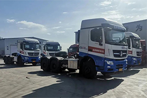 北奔重卡首批國六牽引車(chē)交付包鋼鋼聯(lián)