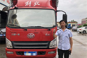 陳清喜：解放輕卡虎VH 名副其實(shí)的掙錢(qián)機器