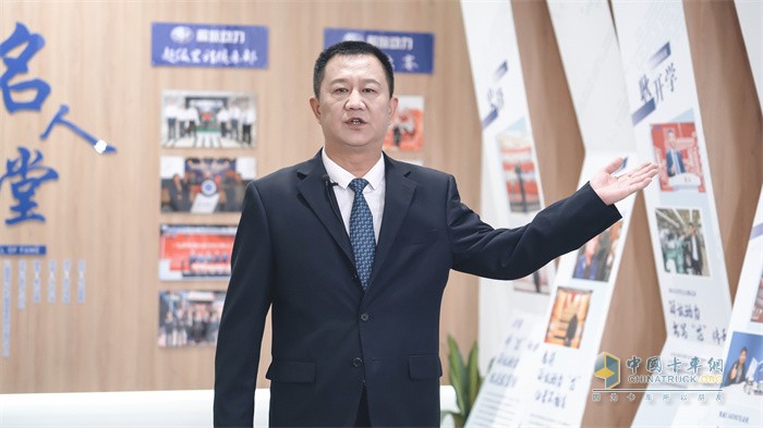 一汽解放發(fā)動(dòng)機事業(yè)部副總經(jīng)理黃南翔