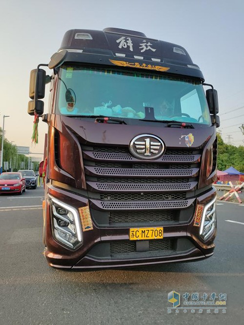 解放動(dòng)力 解放J6V 奧威發(fā)動(dòng)機