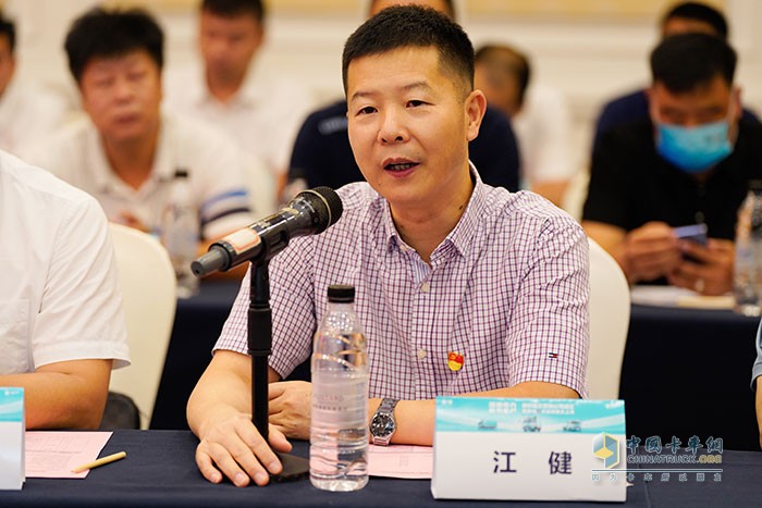 奧鈴黨委書(shū)記、總裁江健