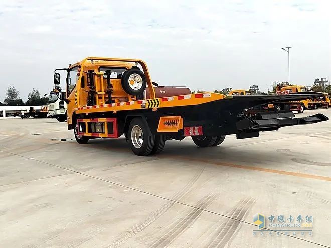 威鈴K5新規清障車(chē)