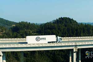 拍視頻 贏(yíng)好禮！中國重汽#車(chē)輪上的年夜飯 抖音視頻挑戰賽正式開(kāi)啟