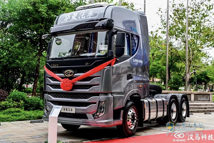 干線(xiàn)物流創(chuàng )富利器 解讀華菱S11背后的“流量密碼”