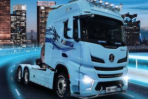 夜間行車(chē)安全新標桿，陜汽X6000 17NG，卡友們的得力助手！