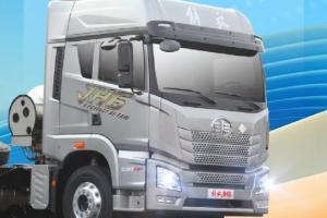 解放JH6智行版LNG牽引車(chē) 行走的五星好評