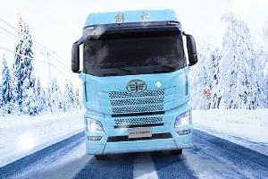 凜冬新賽季，解放青汽JH6智尊版600馬力LNG牽引車(chē)“搶跑”駛入創(chuàng  )富路