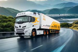 中集·陜汽主掛一體化快遞列車(chē)，智創(chuàng  )高效物流新時(shí)代，省油穩定更省心！