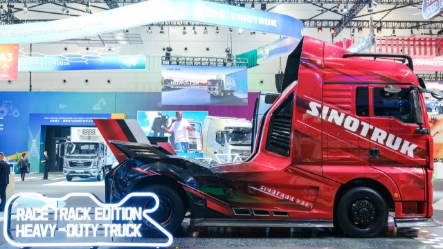 多元動(dòng)力，一站盡覽，中國重汽全陣容揭秘未來(lái)運輸