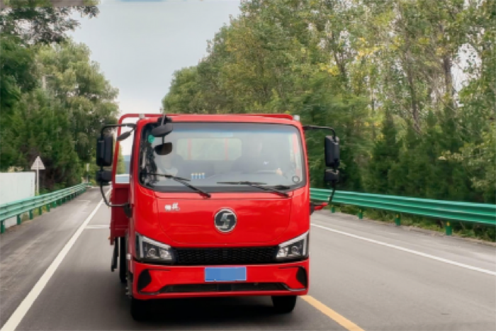 要動(dòng)力更要效益 卡友李師傅力薦陜汽德龍G200