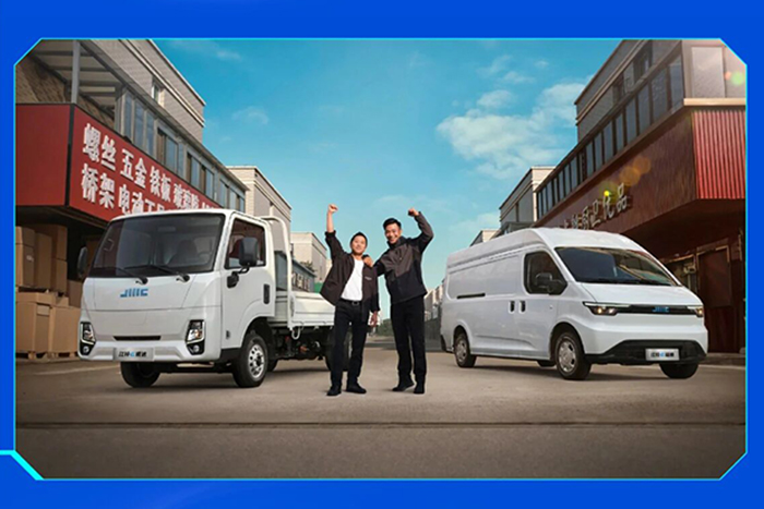 車(chē)靠譜，人輕松，江鈴樂(lè )行真中！