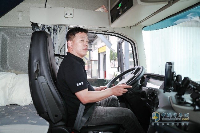 九年堅守 追求高效永不止步 沃爾沃卡車(chē)綠駕學(xué)院沈陽(yáng)站燃擎開(kāi)營(yíng)