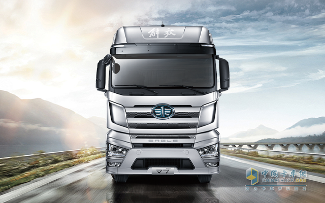 解放J7 6DV1 640馬力牽引車(chē)，讓贏(yíng)運如虎添翼