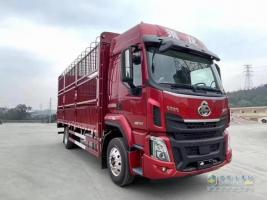 金秋時(shí)節農產(chǎn)品運輸新利器——乘龍H5創(chuàng  )富版330大馬力綠通車(chē)