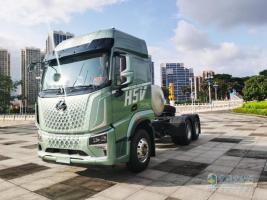 資源運輸車(chē)如何選？東風(fēng)柳汽乘龍H5V創(chuàng  )富版LNG牽引車(chē)給你答案