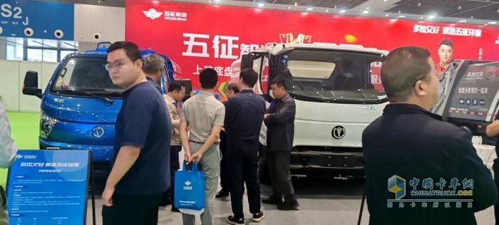 精彩亮相天津環(huán)衛展，五征環(huán)?？萍颊蔑@創(chuàng  )新實(shí)力