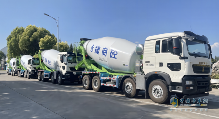 暑氣正旺，熱情高漲！又一批凌宇“頂流”交付客戶(hù)！