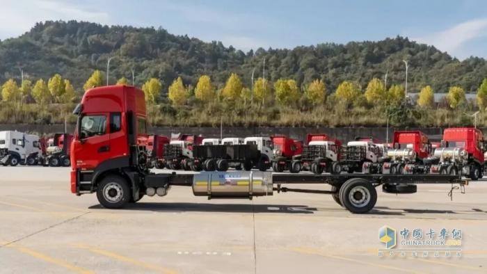 可靠東風(fēng)商用車(chē)，讓每一次出發(fā)更輕松，每一段歸途更溫暖