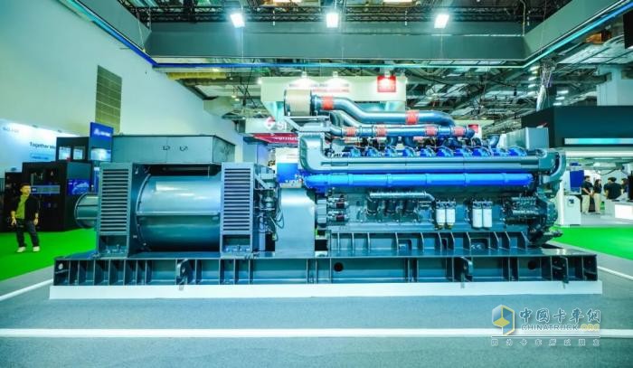 亞洲最大數據中心展，濰柴“巨無(wú)霸”產(chǎn)品亮相