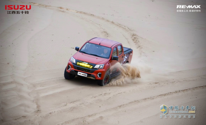 江西五十鈴：這場(chǎng)面，TA真能控制！