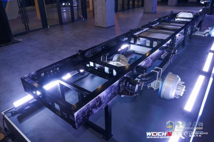 藍擎·悅高端輕卡正式發(fā)布 售價(jià)10.3萬(wàn)-21.3萬(wàn)