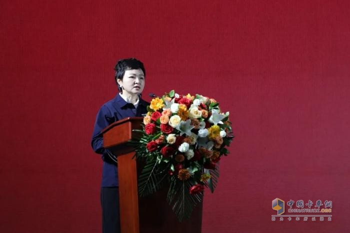 2023年度飛碟汽車(chē)事業(yè)部表彰暨2024年動(dòng)員大會(huì )隆重召開(kāi)!