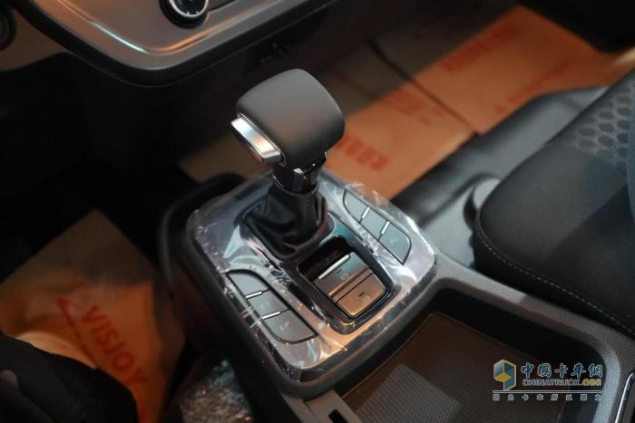 快上車(chē)！歐馬可智藍混動(dòng)房車(chē)帶你開(kāi)啟無(wú)憂(yōu)之旅！