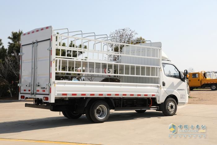 飛碟締途EF3 2024款，助力“生鮮運輸”更快一步！