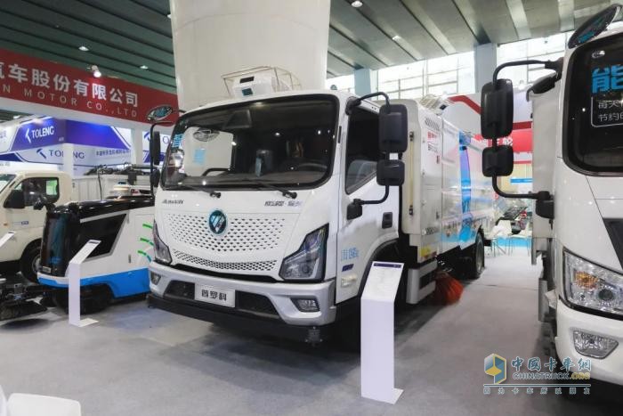 福田普羅科攜多款無(wú)人駕駛環(huán)衛車(chē)亮相廣州環(huán)衛展