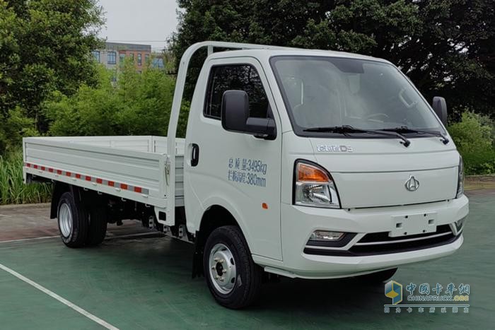 10月微卡：“銀十”變“鐵十”！奇瑞奪冠；五菱\凱馬分列二三 長(cháng)安領(lǐng)漲