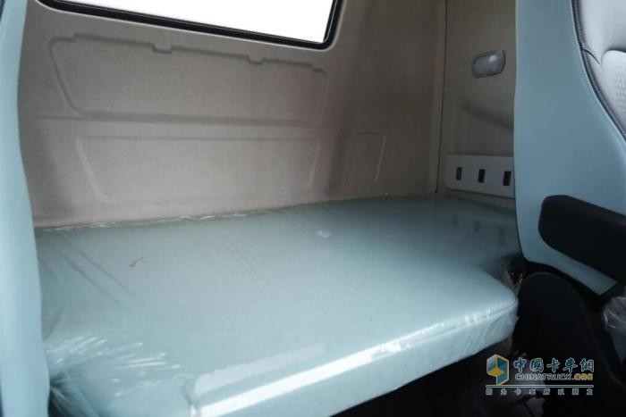 價(jià)值重塑者：解放J6G Pro載貨車(chē)如何定義高效物流新標準