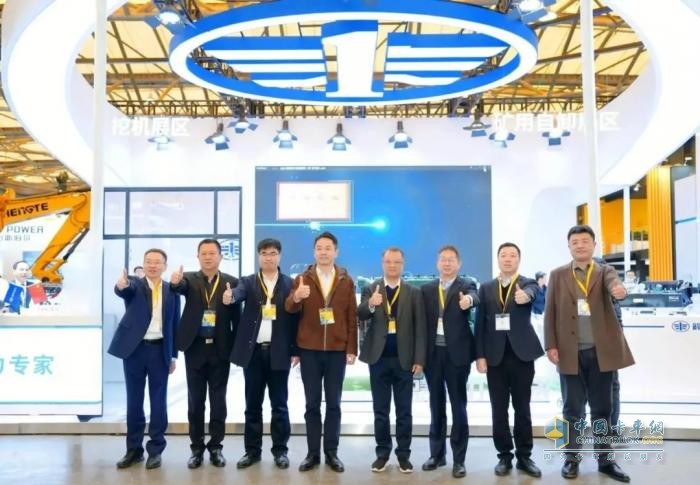 解放動(dòng)力重磅亮相bauma工程機械展
