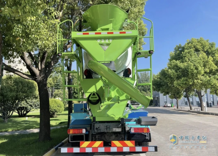 暑氣正旺，熱情高漲！又一批凌宇“頂流”交付客戶(hù)！