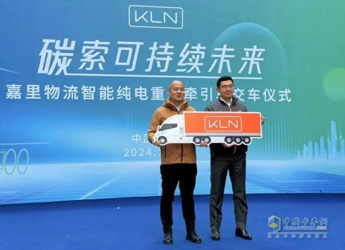 陳澔利的重卡“破局之道”：以創(chuàng  )新基因孕育葦渡速度與全球標桿