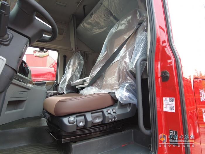 伊思靈華泰將舒適帶入這場(chǎng)卡車(chē)狂歡 以高端贏(yíng)得用戶(hù)信賴(lài)